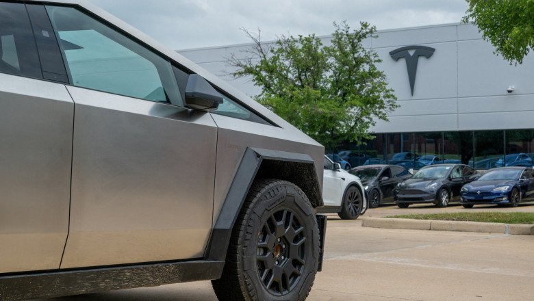 Tesla Odometers Could Be Overestimating Mileage By As Much As 117%: Lawsuit
