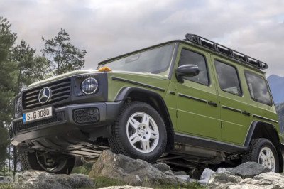 New Limited-Edition Mercedes G-Class has a 1980s W460 vibe