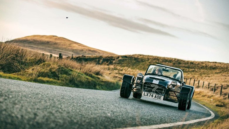 Seven to heaven: Chasing F-16s in £80k Caterham CSR Twenty