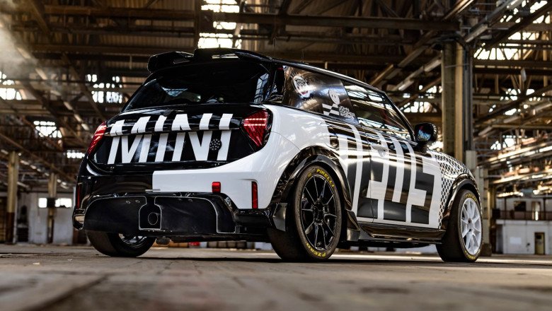 Mini unveils latest JCW race car ahead of N24