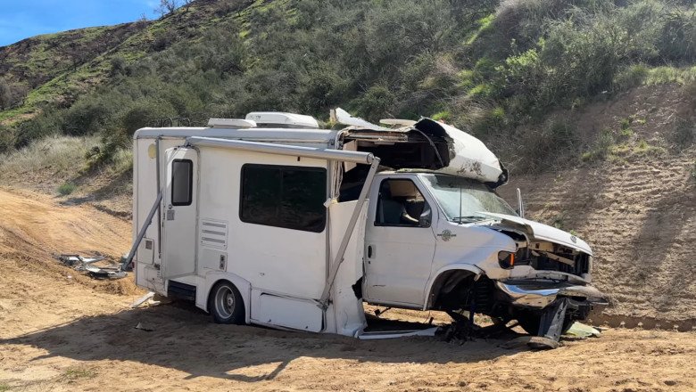 Ford's Triton V10 Can't Even Be Killed By Throwing An RV Off A Cliff