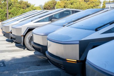Tesla Apparently Managed To Sell Just 6,406 Cybertrucks In The First Three Months Of 2025