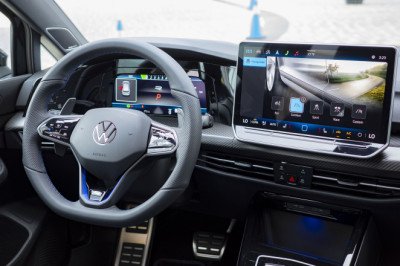 The New VW Golf R Doesn’t Have the GTI’s Steering Wheel Buttons for One Annoying Reason