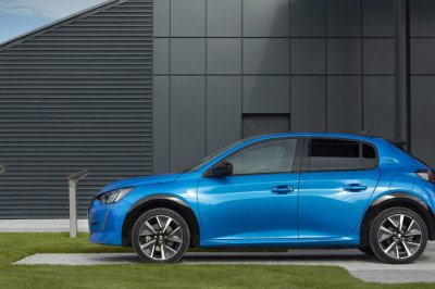 UK drives a boom in European car registrations with Tesla ahead in EV market