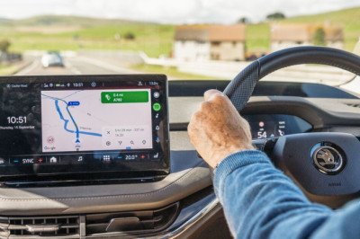 'I'm a driving expert - never touch this dangerous car component on a hot day'