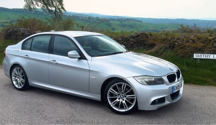 Used car dealer shares feature-packed luxury performance saloon for £1,500