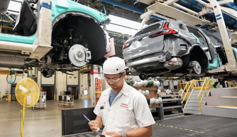 How Trump’s Auto Tariffs Would Affect More Than Just Car Prices