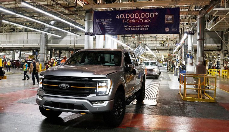 Ford reveals just how much shoppers will pay for tariffs on a new car