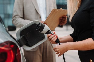 ‘I’m a car dealer - this is why people are still worried buying used electric vehicles’