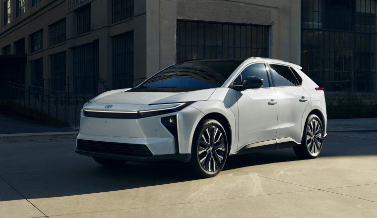 2026 Toyota bZ Has Longer Range, Better Looks And A Slightly Less Silly But Actually More Confusing Name Than bZ4X