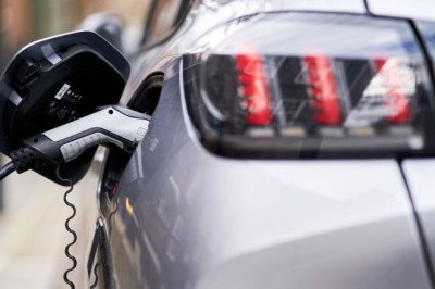 Exactly how much its cost to charge an EV as Brits stung with soaring petrol costs