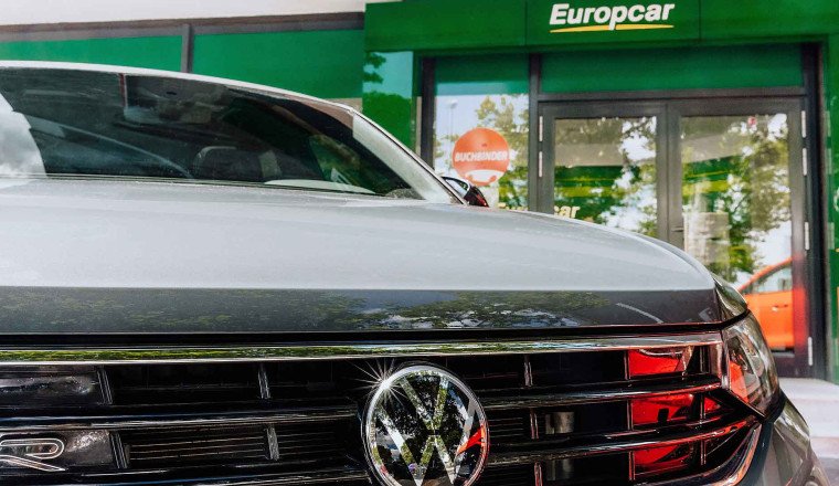 Car rental firm says EV demand up 139% in a year