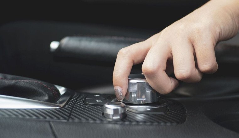 'I'm a car expert - press these car buttons to save fuel behind the wheel'