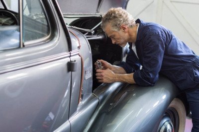 Classic car expert explains meaning behind unusual feature that was once common