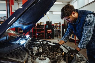 Mechanic points out 'unfixable' problem on used cars sold after 2017