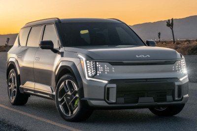 Some Kia EV9 Trims Are Way Cheaper for 2026