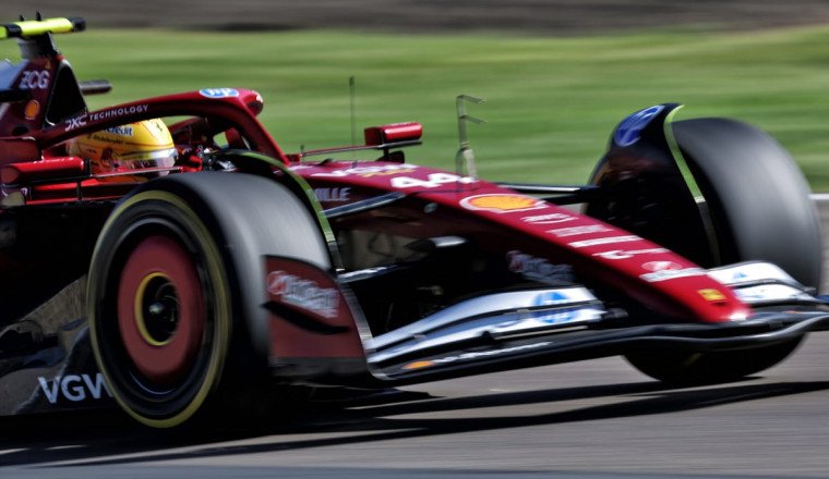 'Poorly designed' F1 rules need flexi-wings, argues Hamilton