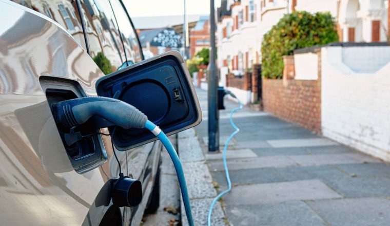'I drove my electric car 530-miles across UK and one thing became clear'