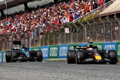 Russell: Verstappen crash 'felt deliberate', antics let him down