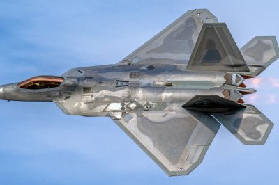 Why Did The U.S. Air Force Cancel The F-22 Raptor?