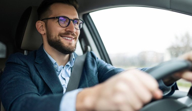 Drivers warned common 'friendly gesture' could lead to £1k fine