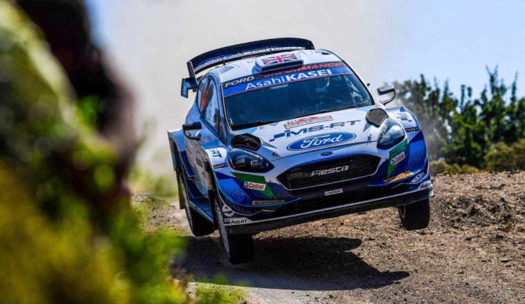 The unexpected WRC co-drive that could never turn into more