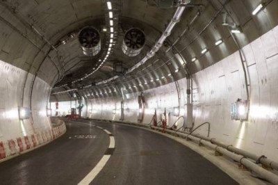 UK motorists warned after 'hated' £2.2bn tunnel to temporarily close