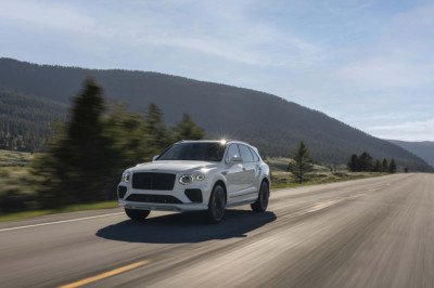 V-8 Beats W-12 in New Bentley Bentayga Speed
