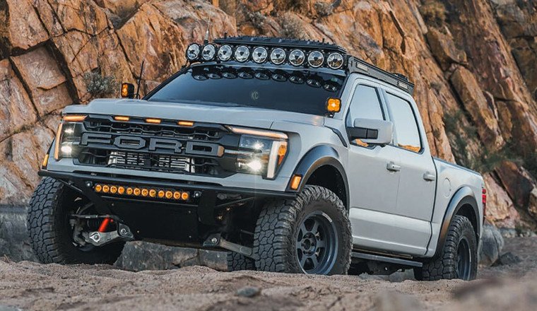 KC Hilites Platform One Is a Sleek Roof Rack With Power Integration