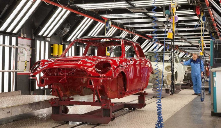UK Car Production Falls to Lowest Levels in 70 Years