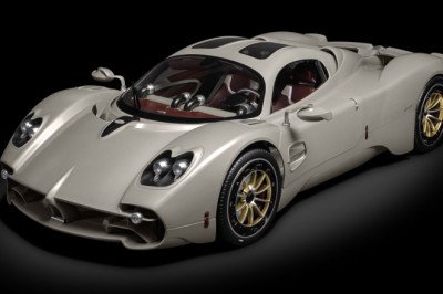 You Can Now Build Your Own Pagani Utopia (In 1:8 Scale)