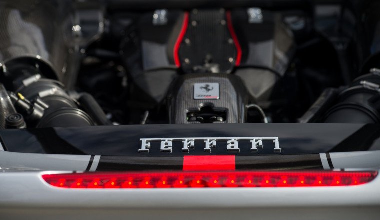 The Reason Why Flat-Plane Crank V8 Engines Sound So Distinctive