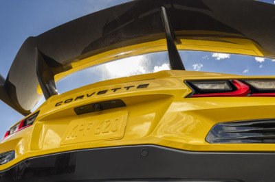 Z06 and ZR1: What’s the Difference, and Which Is Better?