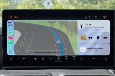 Apple CarPlay in iOS 26 Shames Automakers Who Still Can’t Get It Right