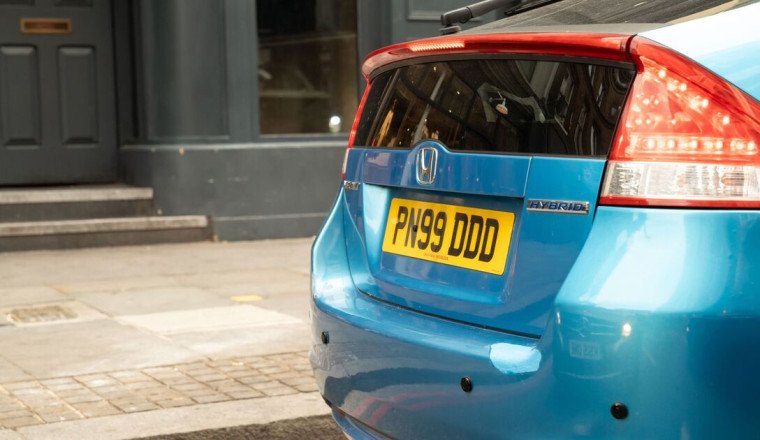 Search number plate to check car depreciation with motorists losing thousands