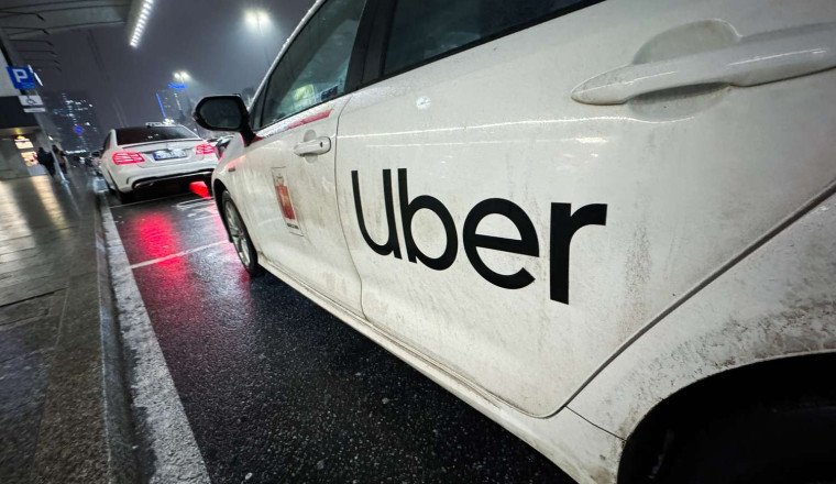 The Death of the Uber Driver: How Autonomous Taxis Are Reshaping the Ride-Hailing Industry