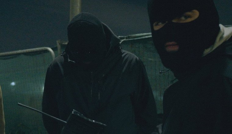 Secrets of the keyless car thieves: As an epidemic sweeps Britain, real-life criminals show Channel 4 crew how quick - and easy - it is to steal a £24,000 SUV from a suburban drive just like yours in only 20 seconds