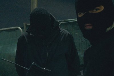 Secrets of the keyless car thieves: As an epidemic sweeps Britain, real-life criminals show Channel 4 crew how quick - and easy - it is to steal a £24,000 SUV from a suburban drive just like yours in only 20 seconds