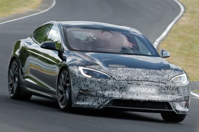 Tesla primes updates for hot Model S Plaid and Model Y Performance