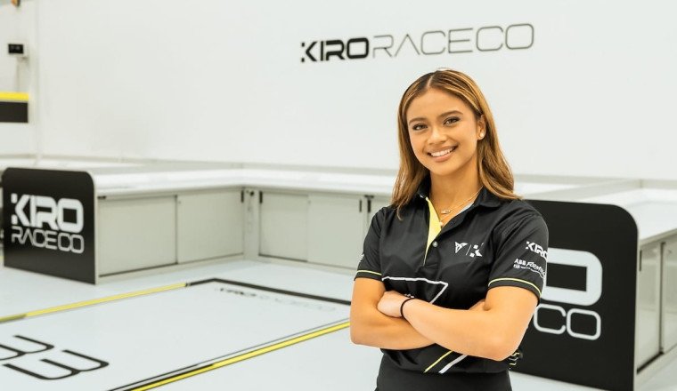 Four female drivers and F2 leader get new Formula E chances