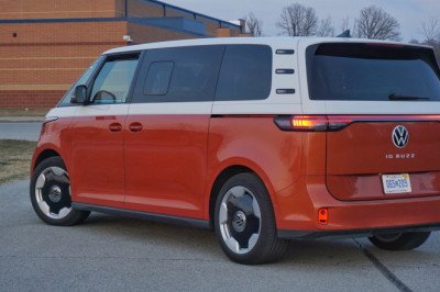 2025 Volkswagen ID Buzz Pros and Cons Review: Power of Love Over Logic
