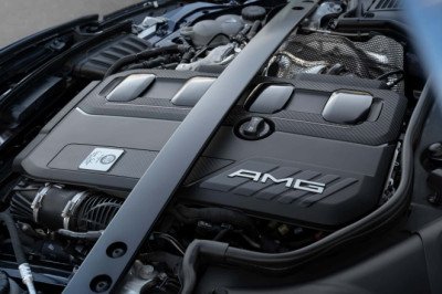 Mercedes Makes 'Course Correction' to Extend Combustion Engine Life