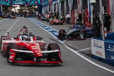 Porsche's shock approach for runaway leader Rowland revealed