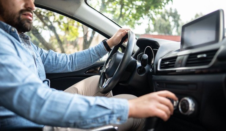 Drivers are using car air con incorrectly as UK heatwave continues