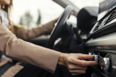 Drivers urged to use little-known car button to save fuel this weekend 