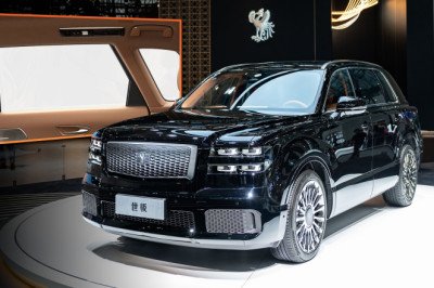 Who Needs Tint? Auto-Dimmable Rear Windows Are the Next Big Thing