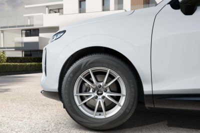 Does The New Audi Q3 Base Model Look Posh Enough to Earn Its Badge?