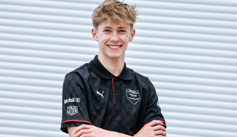 Porsche calls up youngest ever Formula E driver for test