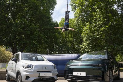 Chinese car brand offers customers a free bungee jump at pop-up London showroom