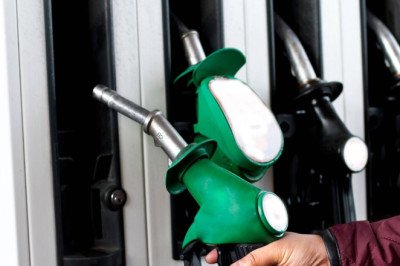 How far can your car drive when the fuel light comes on including Audi, VW and Ford